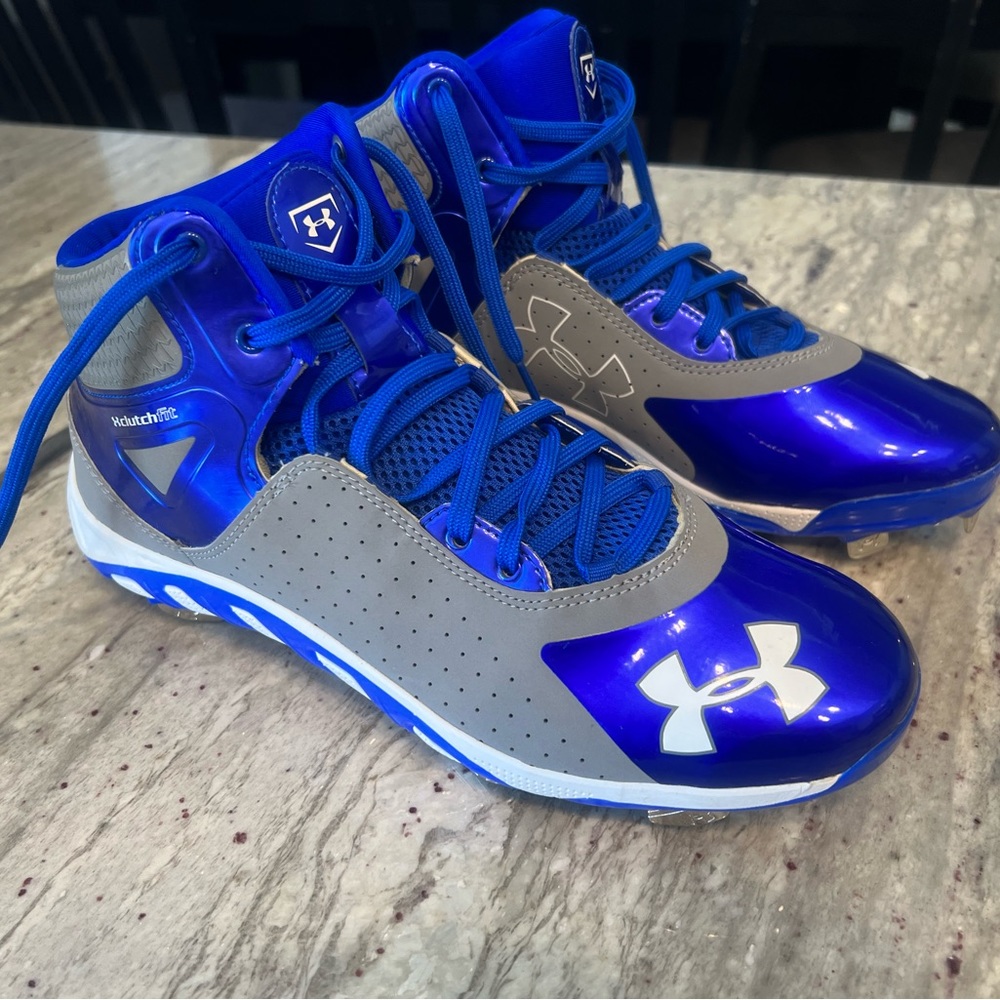 New Under Armour clutch fit metal cleats. Size 8.5
$30